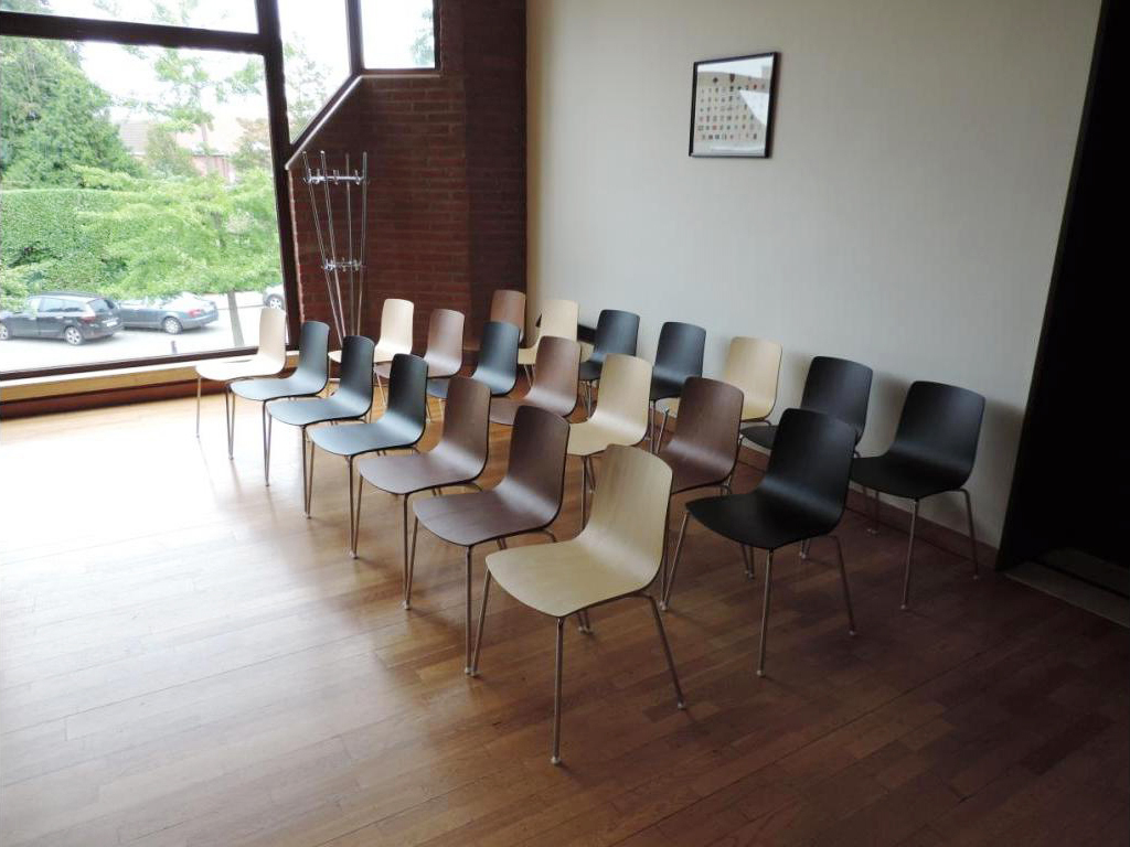 培训家具|布面培训椅|办公家具|华体会体育官方在线官网家具|Aava 洽谈椅/培训椅